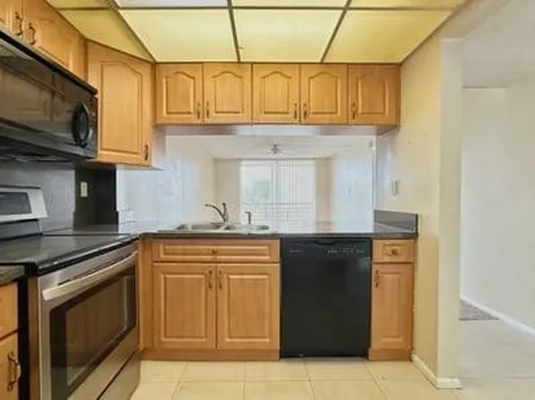 14195 SW 87th Street Apt b207, Miami, FL 33183