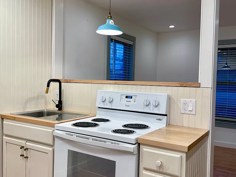 21 Pine St #1 — Photo 10