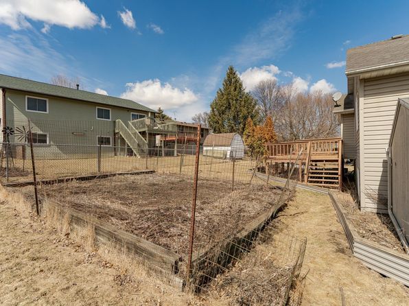 2625 Westview Ln NW, Rochester, MN 55901