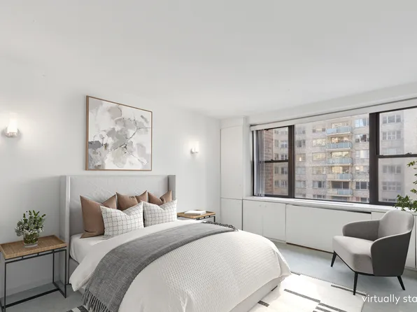 305 East 40th Street image 5 of 23