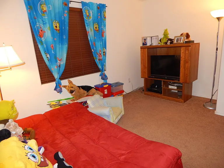 Den (level 2)