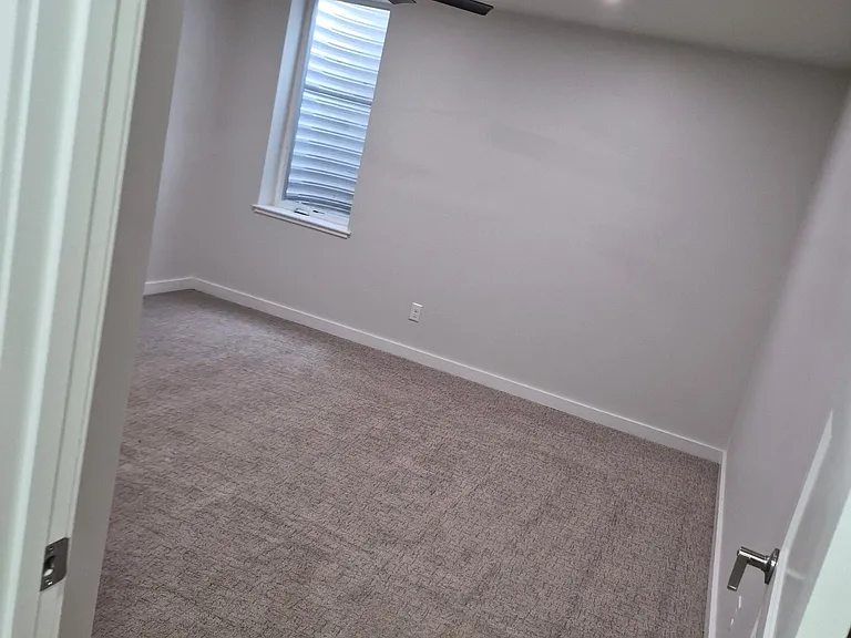 1055 E Florida Ave #1055 — Photo 5