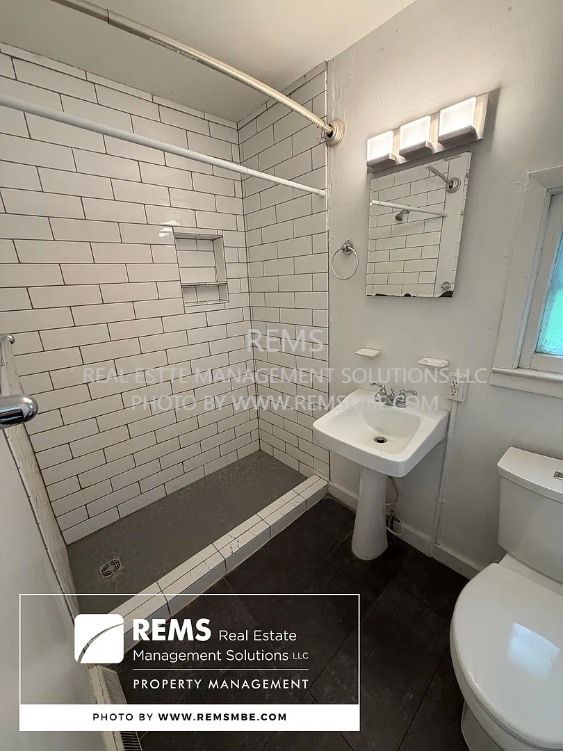 947 Williamson Street — Photo 4