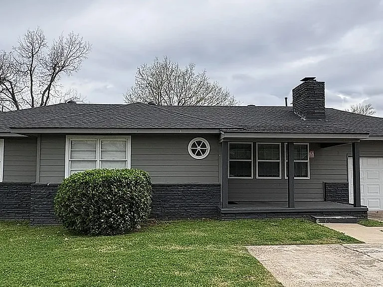 Attractive Midtown home offering exceptional convenience near shopping, parks, and local favorites