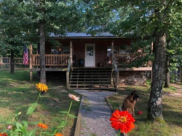 2401 Thida Rd, Bradford, AR 72020