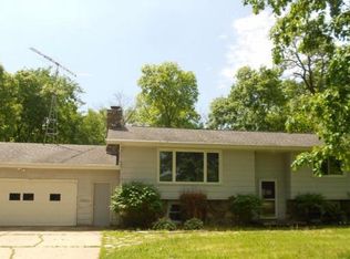 W7966 E Clark Rd, Oakfield, WI 53065