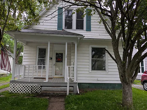 77 N Pine St Photo 1