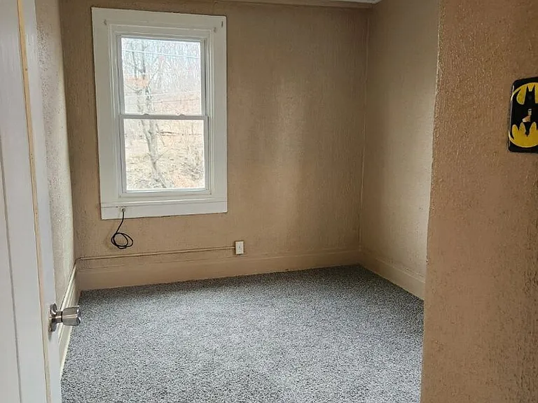 1489 Washington Ave — Photo 6