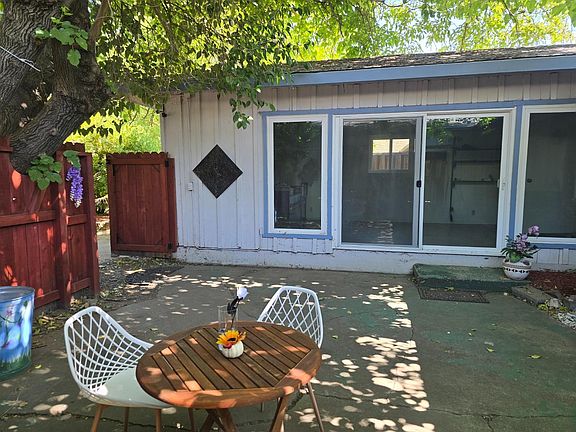 4th image of 1315 Aspen Pl
