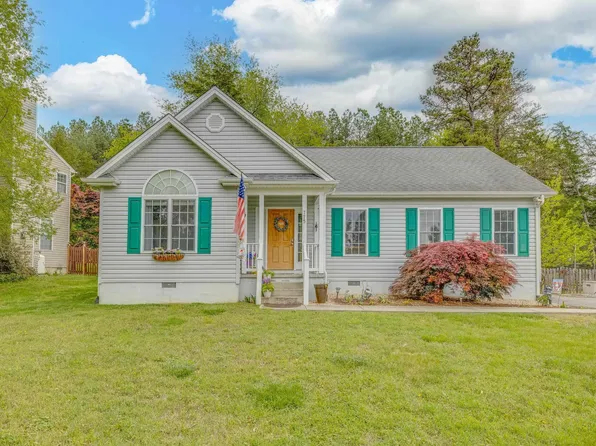 775 Jefferson Dr, Palmyra, VA 22963