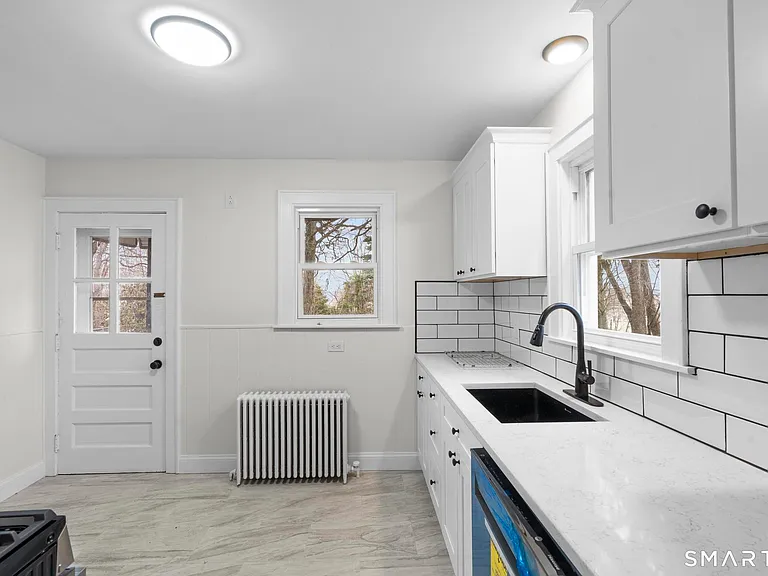 37 Byrneside Ave — Photo 14