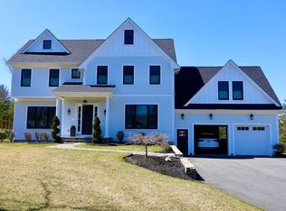 162 Schoolmasters Ln, Dedham, MA 02026