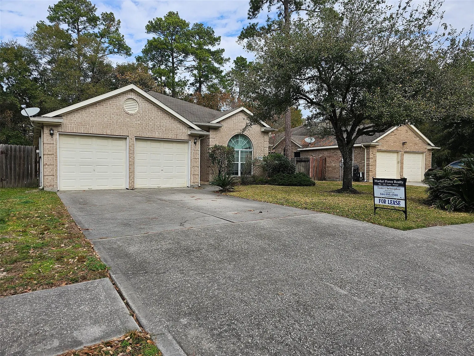 3 bed, 2.0 bath, 1796 sqft, $2,000 — Photo 3
