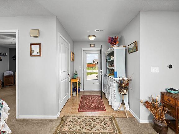 5th image of 707 Landon Dr
