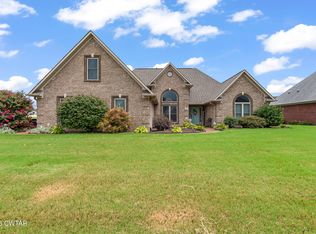 408 Summit Dr, Medina, TN 38355