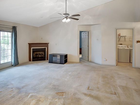 4th image of 343 Maiden Ct APT 6