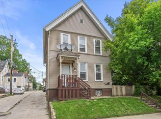 1116 W Mineral St, Milwaukee, WI 53204
