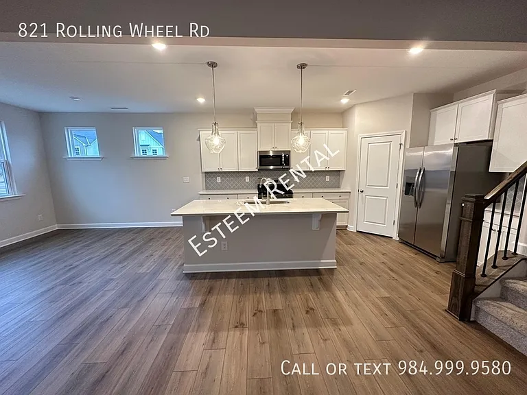 821 Rolling Wheel Rd — Photo 13