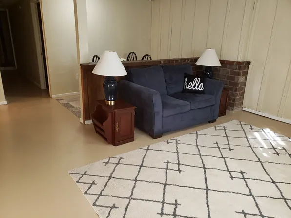624 Carothers Ave #1, Carnegie, PA 15106