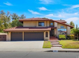 916 Crystal Water Ln, Walnut, CA 91789