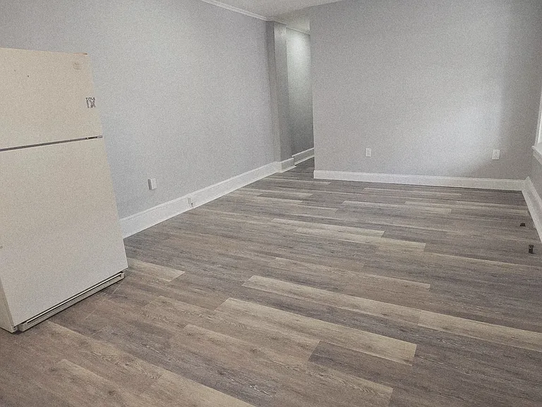 114 N 10th St #D — Photo 1