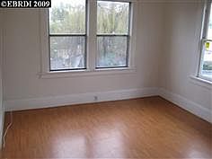 2nd image of 1171 Macarthur Blvd