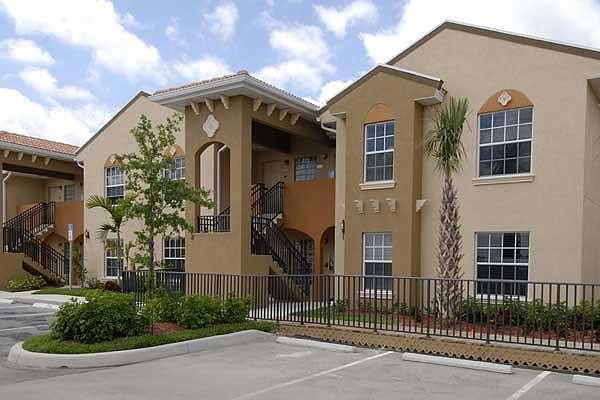 1st image of 4154 Castilla Cir APT 202