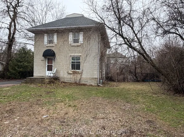 6145 Abbott St E, Ottawa, ON K2S 1V5
