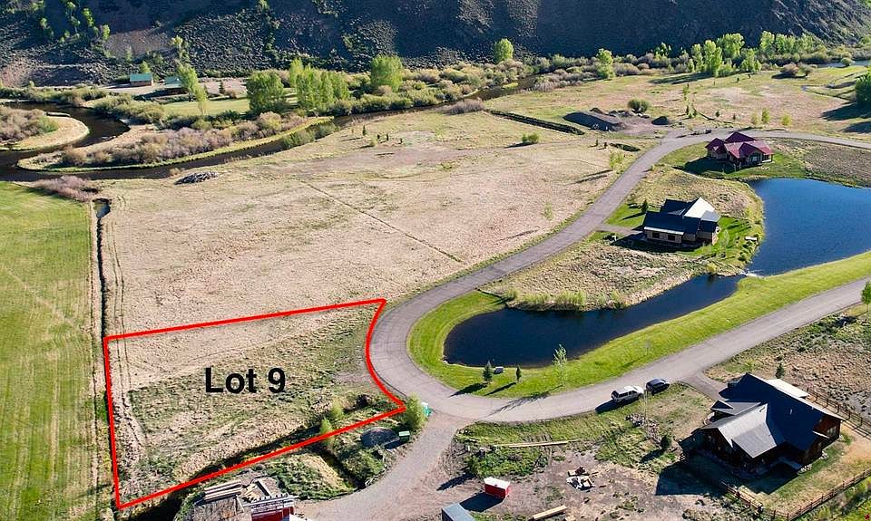 1st image of 242 Tomichi Creek Loop
