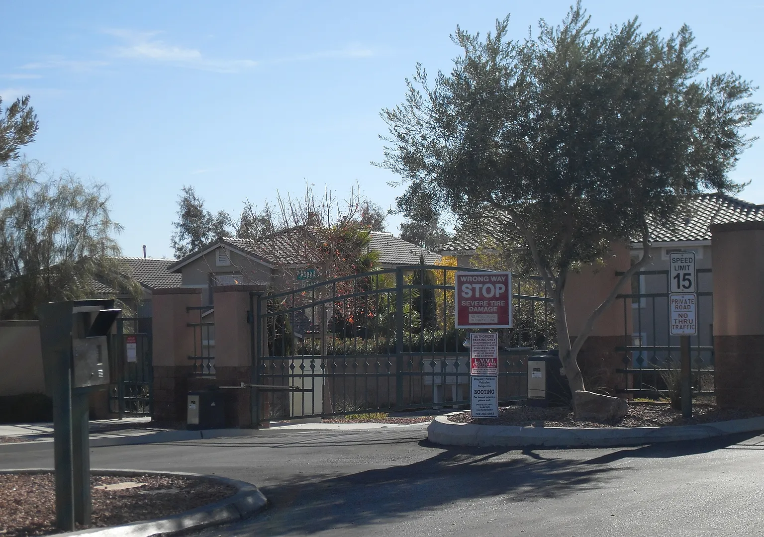 Skip The Apartment Step Into Summerlin Living! Beautifully Updated Home — Photo 3