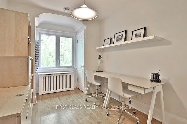 262 Castlefield Ave — Photo 15