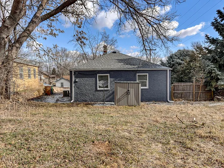 2206 Crawford St — Photo 26