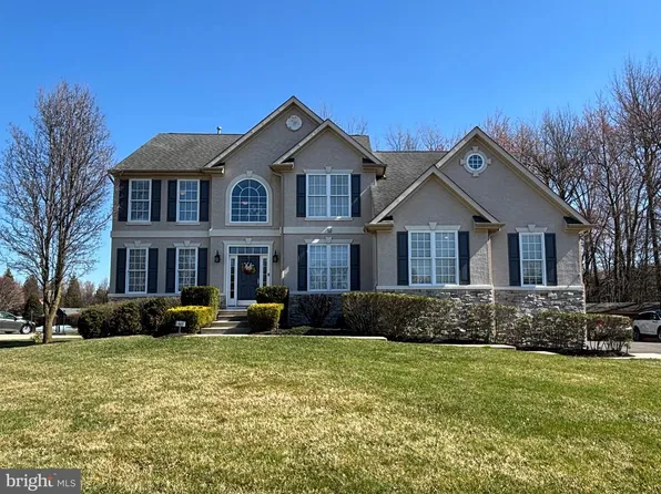 10 Laurel Wood Ct, Laurel Springs, NJ 08021
