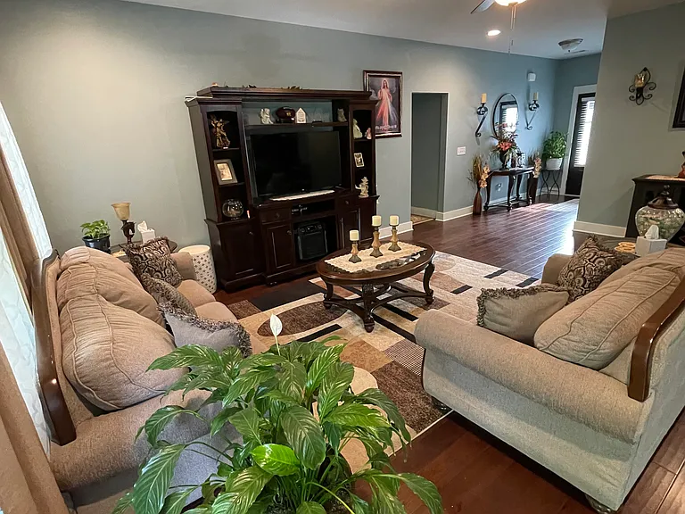 130 Hermitage Point Dr — Photo 9