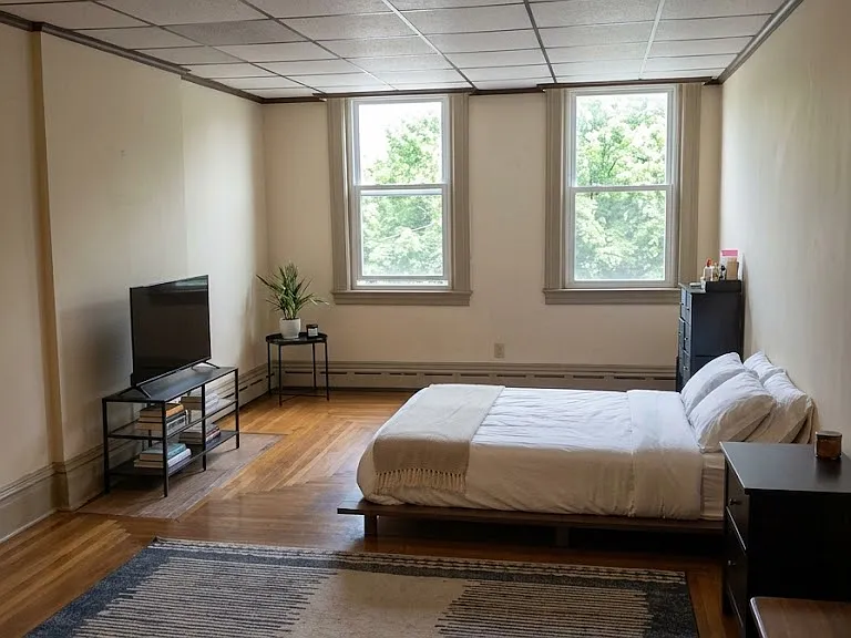 1808 Brownsville Rd #1 — Photo 1