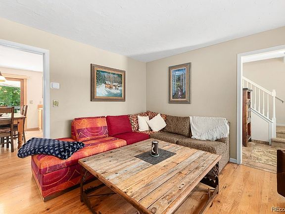 4th image of 325 Cherry Drive