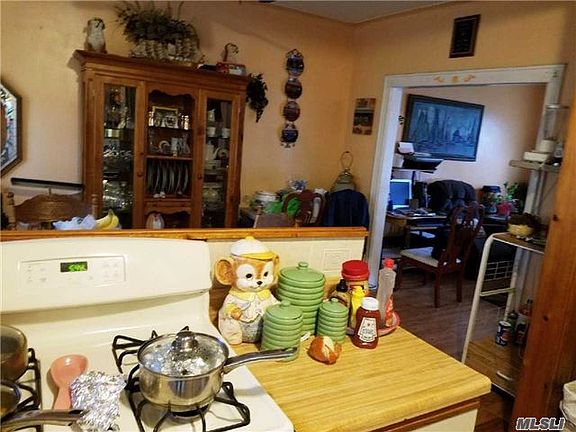 4th image of 11239 205th St