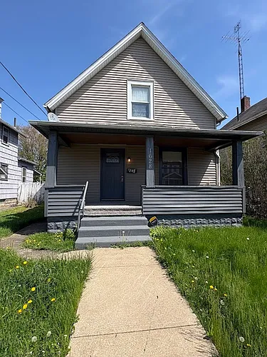 1628 Clark Ave SW Photo 1