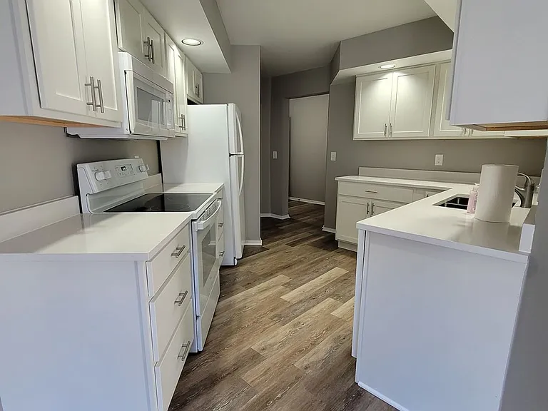 Westgate Residential Suites — Photo 118