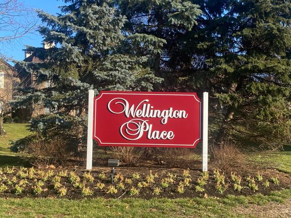 604 Wellington Pl