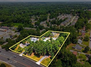 5706 Memorial Dr, Stone Mountain, GA 30083