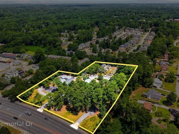 5706 Memorial Dr, Stone Mountain, GA 30083