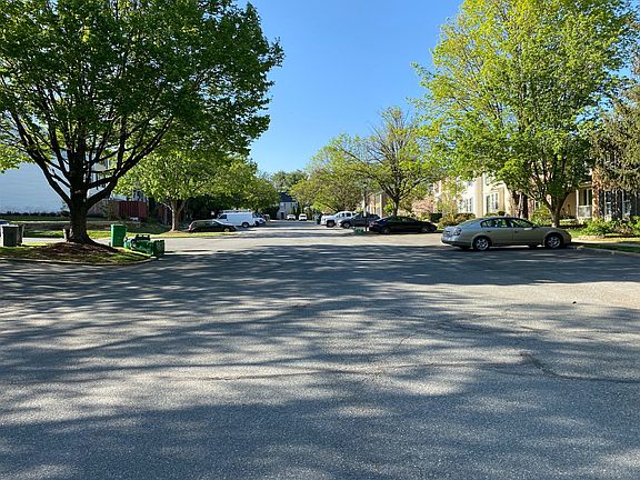 5th image of 524 Coral Reef Dr