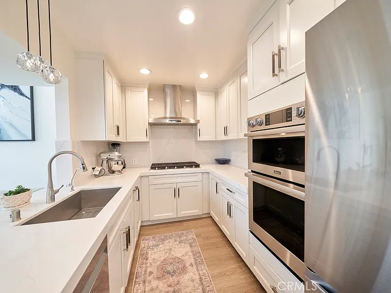 1617 S Beverly Glen Blvd #303 — Photo 14