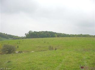 Oldtown Valley Rd SE, New Philadelphia, OH 44663