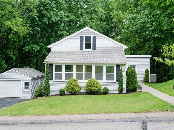 27 Gilboa Ct, Douglas, MA 01516