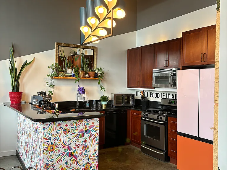 400 Mills Ave #317 — Photo 2