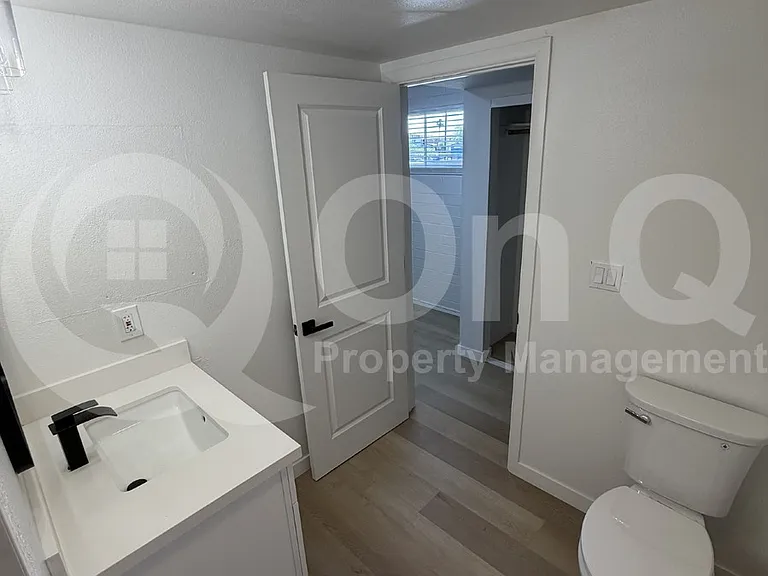 25 E Eva St #13 — Photo 14