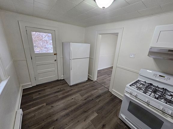 4th image of 122-124 2nd Ave #4