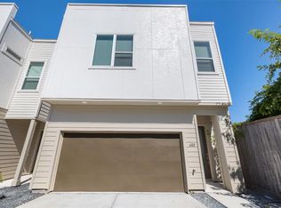 602 Thornton Rd #A, Houston, TX 77018